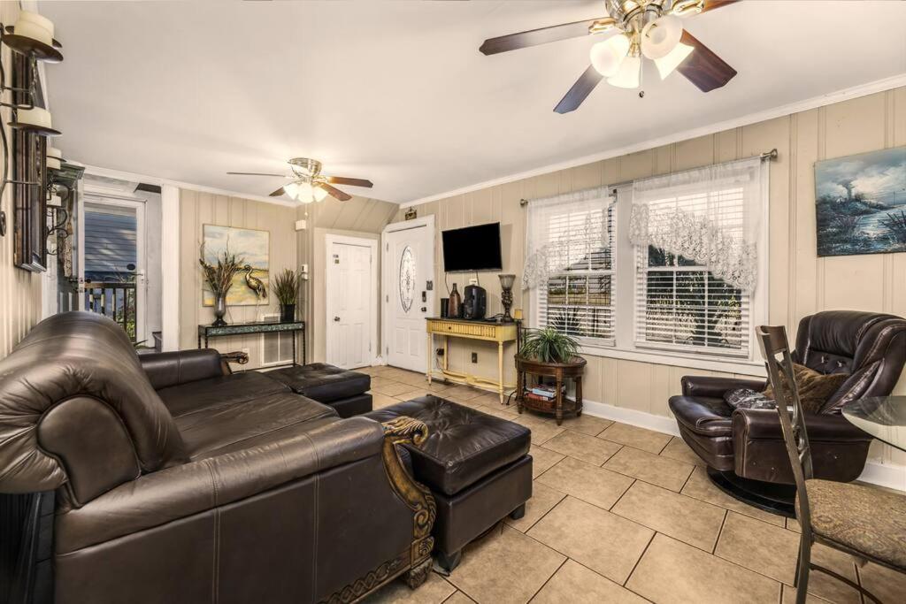 Dazzling Centrally Located Ocean View W 2 Kings, Huge Private Yard, 2 Decks, Firepit, Bbq Myrtle Beach Luaran gambar