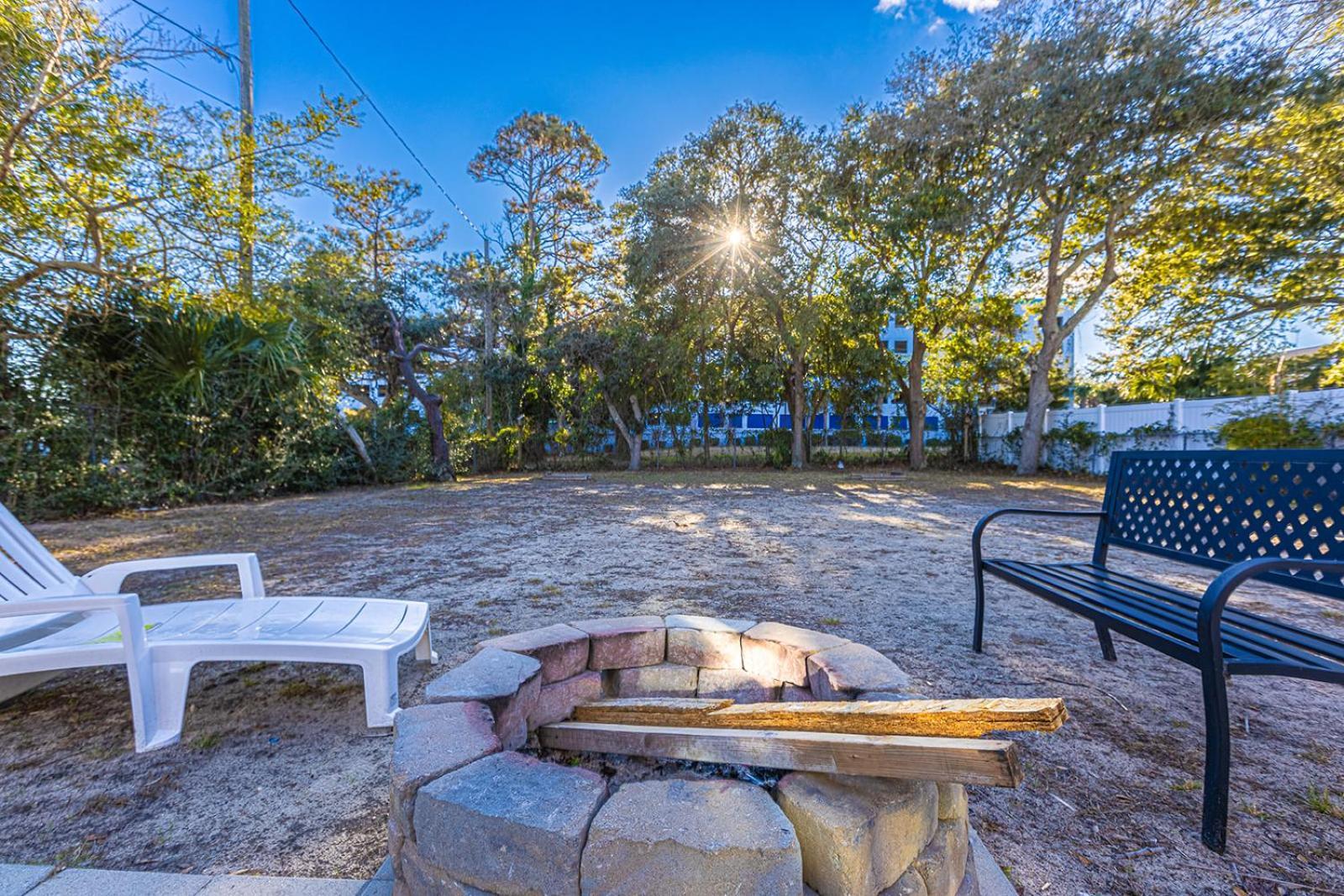 Dazzling Centrally Located Ocean View W 2 Kings, Huge Private Yard, 2 Decks, Firepit, Bbq Myrtle Beach Luaran gambar